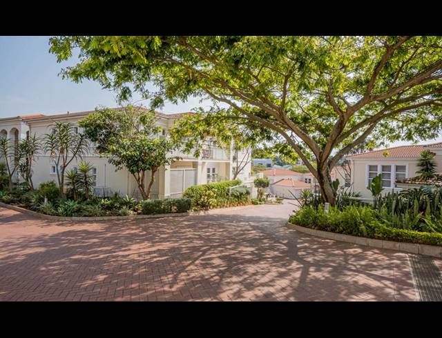 2 BEDROOM APARTMENT FOR SALE IN LA LUCIA